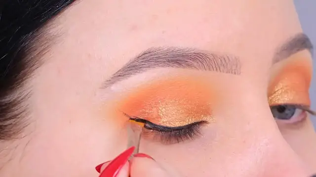 'Video thumbnail for Warm Golden & Purple Eye Makeup Tutorial | Makeup Look for EID'