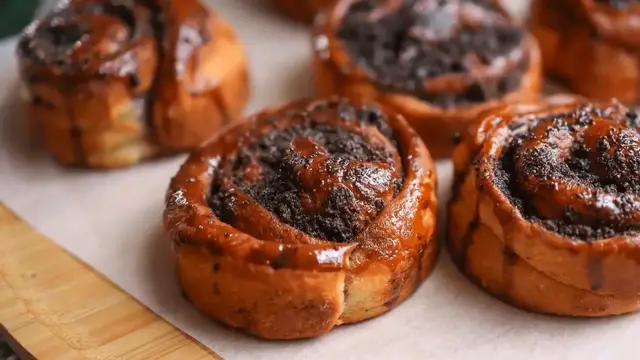 'Video thumbnail for Brown Butter Pecan Cinnamon Rolls: A Decadent Breakfast Treat'
