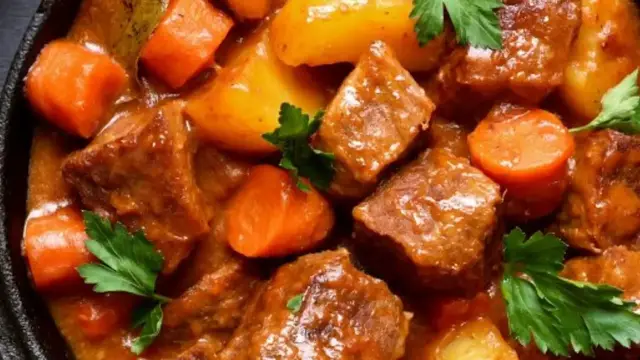 'Video thumbnail for Huge Mistakes Everyone Makes When Cooking Beef Stew'