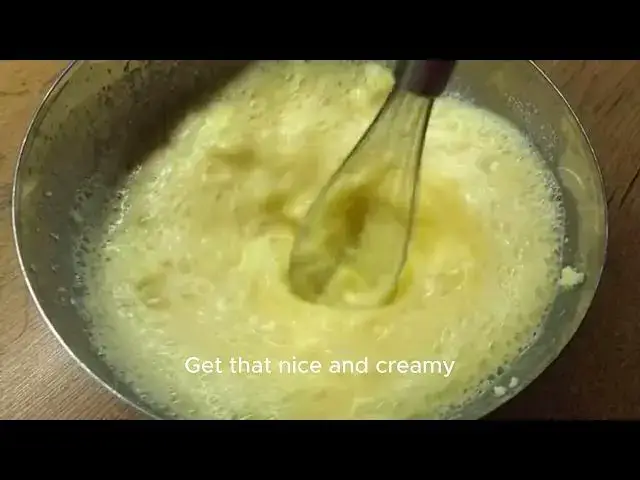 'Video thumbnail for 5 Quick Steps to the Best Blueberry Crisp Ever'