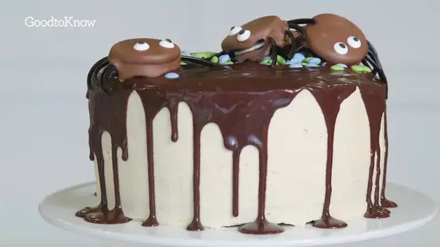 'Video thumbnail for Nadiya Hussain's Spiced Pumpkin And Golden Linseed Halloween Cake | Recipe'