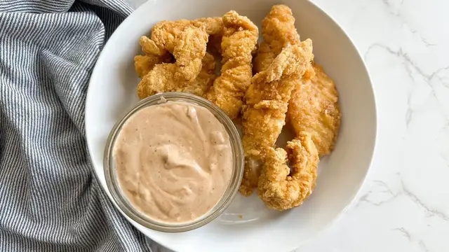 'Video thumbnail for Easy Copycat Raising Cane's Sauce Recipe'