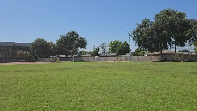 'Video thumbnail for Edison Park in Anaheim: A Common Gathering Spot Amidst Suburban Neighborhoods'