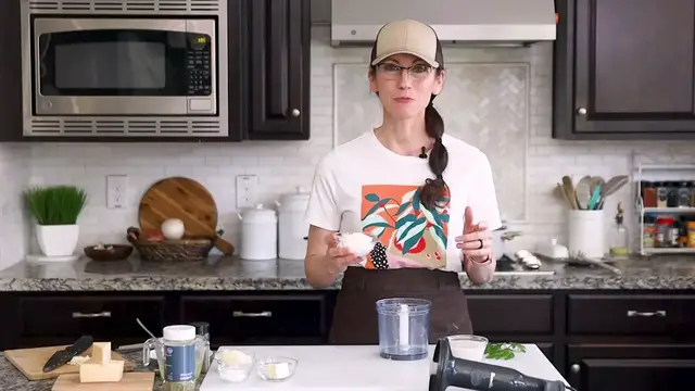 'Video thumbnail for EASY Healthy Cottage Cheese Alfredo Sauce Recipe (720p 24fps)'