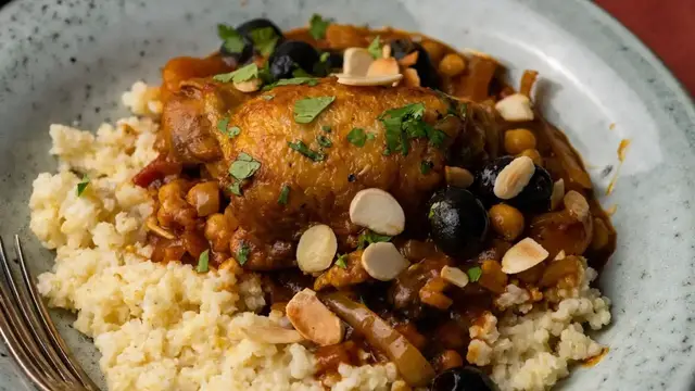 'Video thumbnail for Fragrant Moroccan-Style Chicken Tagine Recipe'
