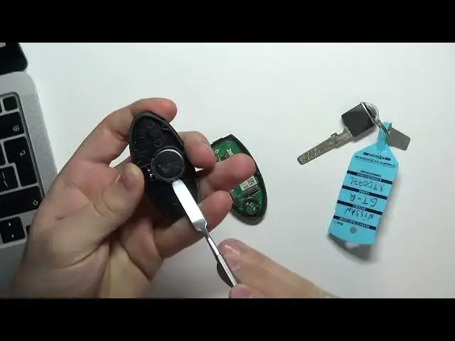 'Video thumbnail for How to Change Car Key Battery for Nissan GT-R R35 ( 2007 - now ) - Open Car Key'