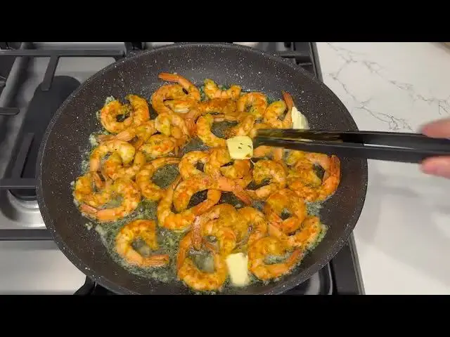 'Video thumbnail for Quick and delicious Garlic Butter Shrimps720P HD'