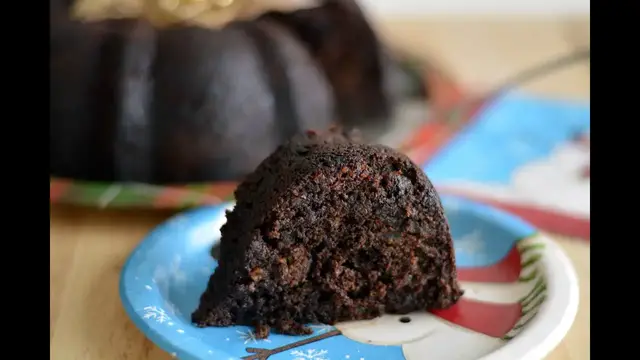 'Video thumbnail for Receta Torta Negra Colombiana | Cómo Hacer Torta Envinada | SyS'