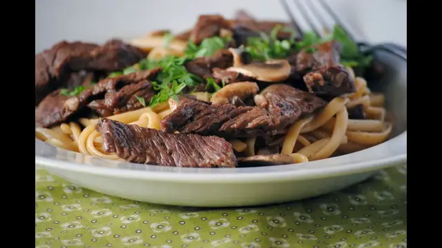 'Video thumbnail for BEEF LINGUINE | How To Make Linguine With Beef | SyS'