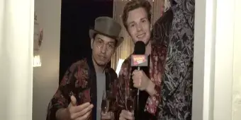 'Video thumbnail for Video: & JULIET's Philippe Arroyo & Ben Jackson Walker Show Off Their Broadway Crib'