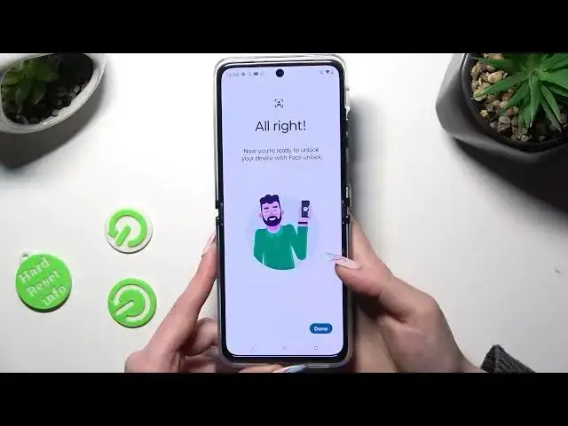 'Video thumbnail for How to Set Up Face Unlock on Motorola Razr 40 Ultra'