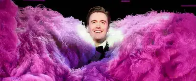 'Video thumbnail for Erich Bergen is All About His New Broadway Gig in CHICAGO'
