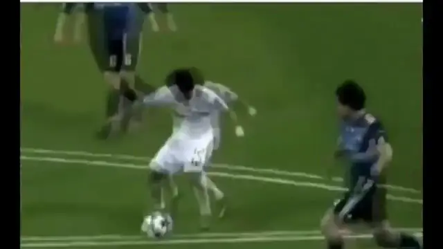 'Video thumbnail for مهارة خرافية وهدف رائع لمارسيلو     marcelo skills'