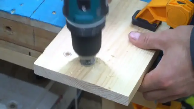'Video thumbnail for How to create a beautiful wood bench'