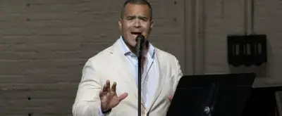 'Video thumbnail for Jackson, Hunt and More Give a Sneak Peek of Encores! WORKING'