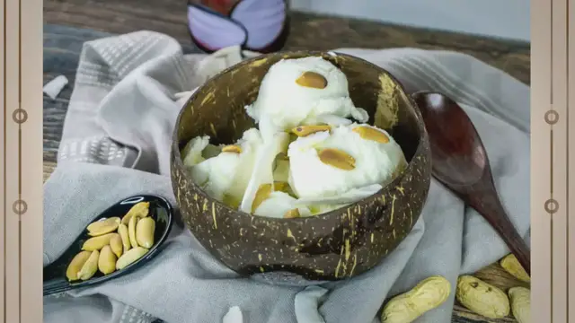 'Video thumbnail for Veganes thailändisches Kokoseis - schnell und ohne Eismaschine'