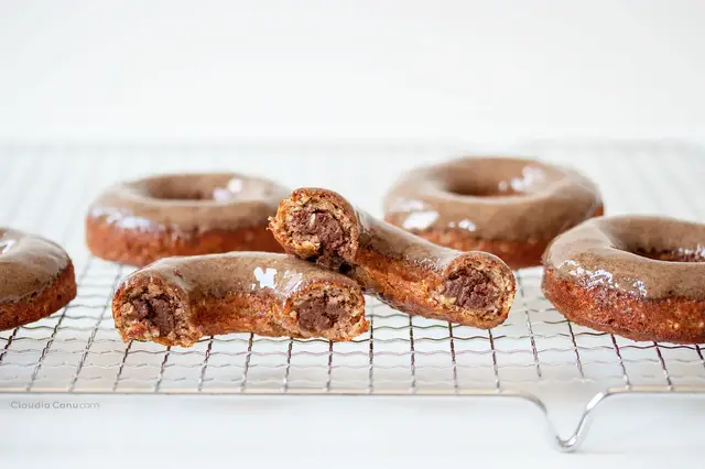 'Video thumbnail for Baked Donuts Filled With Healthy Nutella'