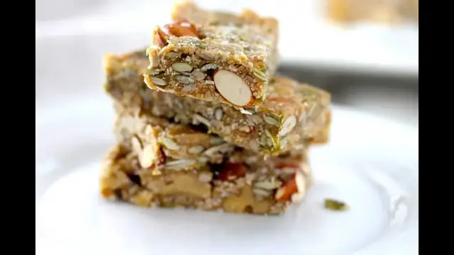 'Video thumbnail for Keto Nut Bars - No Bake Keto Snack with 4g of carbs!'