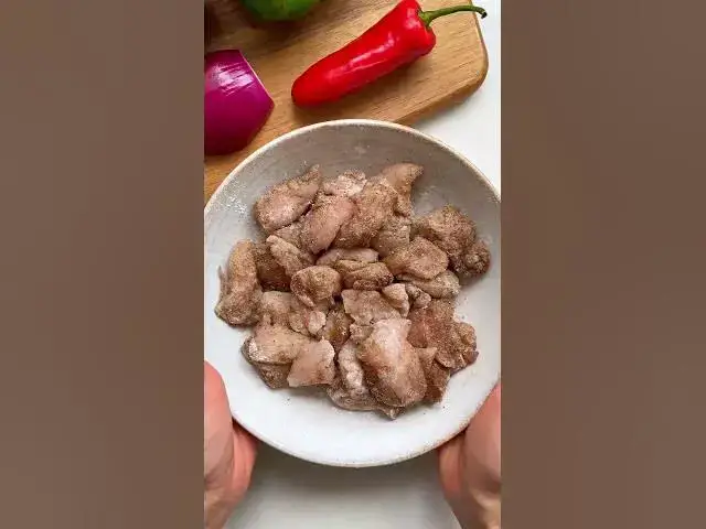 'Video thumbnail for Crunchy Salt & Pepper Chicken, Perfect For Meal Prep | Myprotein #shorts'