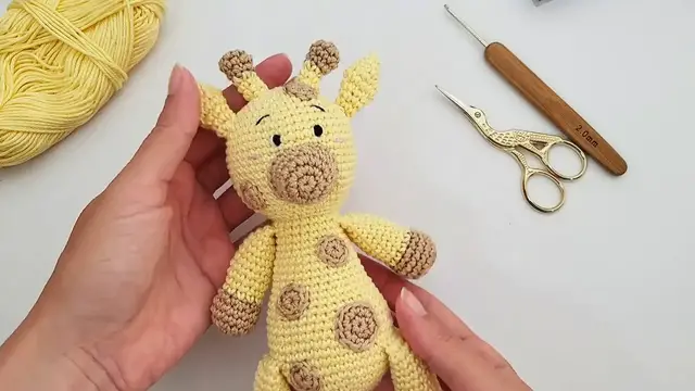 'Video thumbnail for Amigurumi Giraffe | Crochet Free Pattern - Safari Animals crochet'