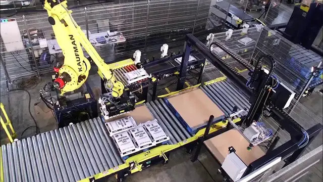'Video thumbnail for Superfast Robot worker GE FANUC M-410iB/140H - Robot working in cement industry'