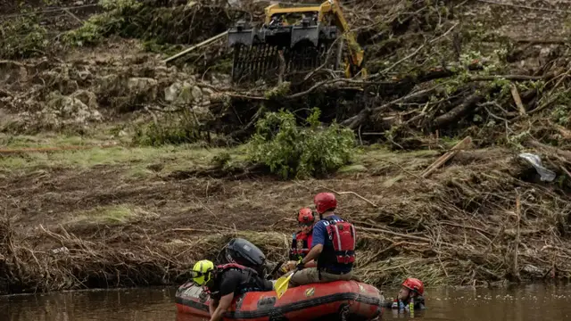 'Video thumbnail for Death toll in Texas floods mounts, Trumps agency cuts blamed'