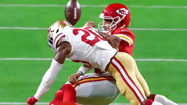 'Video thumbnail for When Defenders PUNISH The QB'