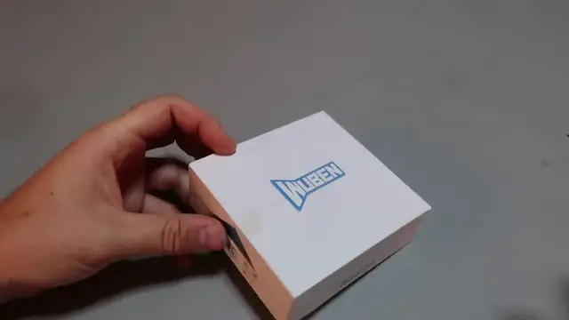 'Video thumbnail for 5 EDC Pocket Gadgets That Are Worth Buying!'