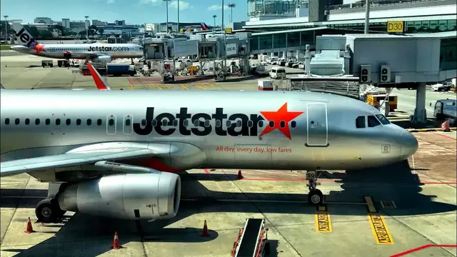 'Video thumbnail for Jetstar Asia: Low Cost DONE RIGHT - Singapore to Hong Kong'