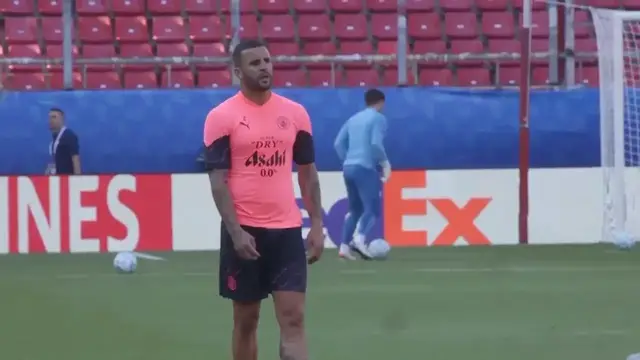 'Video thumbnail for FILE: Burnley sign Kyle Walker from Manchester City'