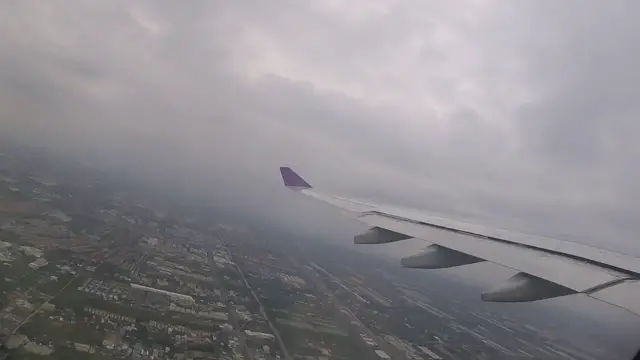 'Video thumbnail for Take off from BKK airport - Bangkok, Thailand'