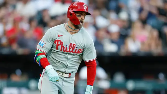 'Video thumbnail for Is the Relationship Between MLB Players and Owners Reaching a Breaking Point?'