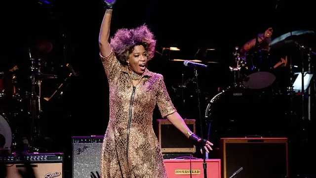 'Video thumbnail for US singer Macy Gray celebrates 25th anniversary of hit album 'On How Life Is''