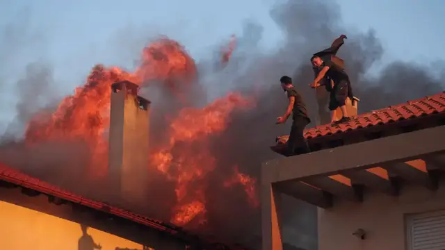 'Video thumbnail for Greece gets EU help to battle disastrous wildfires'