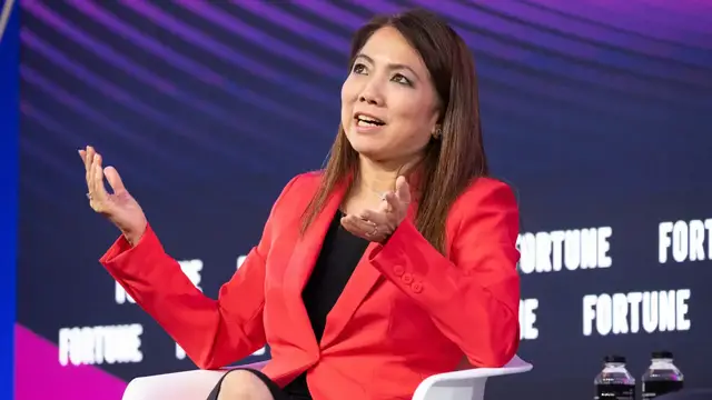 'Video thumbnail for Bank CEO knows her job is also at risk from Al'