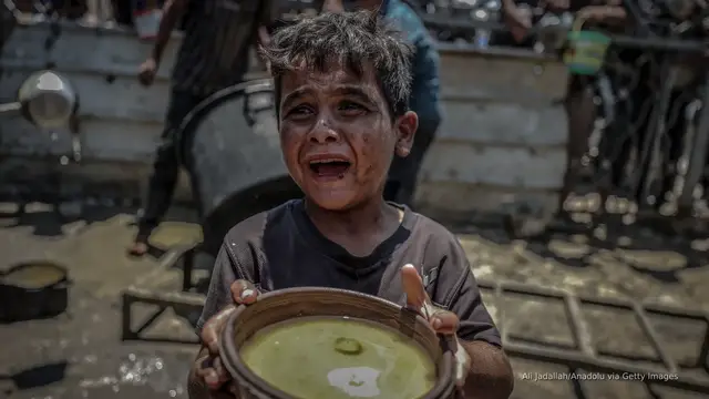 'Video thumbnail for International news outlets urge Israel to let reporters and aid into Gaza'
