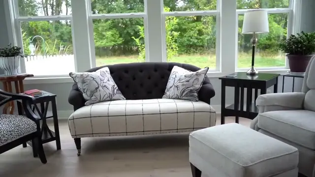 'Video thumbnail for Crown Molding DIY'