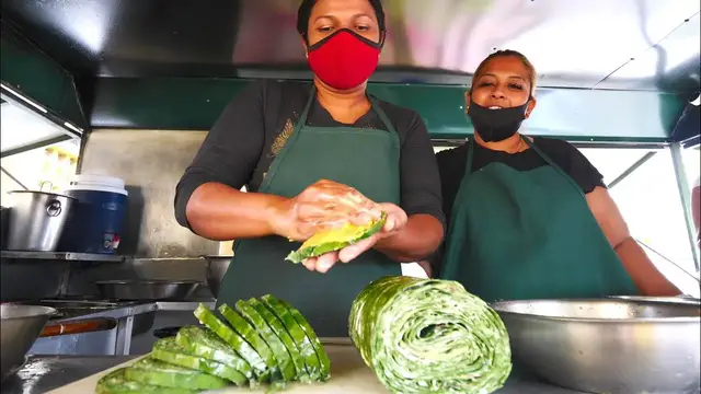 'Video thumbnail for Trini Street Food Tour of Chaguanas! Venezuelan And Trini Food Feast!'