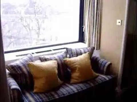 'Video thumbnail for Sheraton Belgravia (London UK) Hotel Room Video'