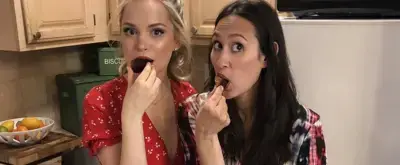 'Video thumbnail for Backstage Bite with Katie Lynch: Stephanie Styles Brushes Up Her Baking with Almond Bars!'