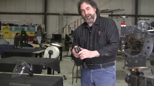 'Video thumbnail for Harbor Freight Review Chief 4" Air Cut Off Tool'