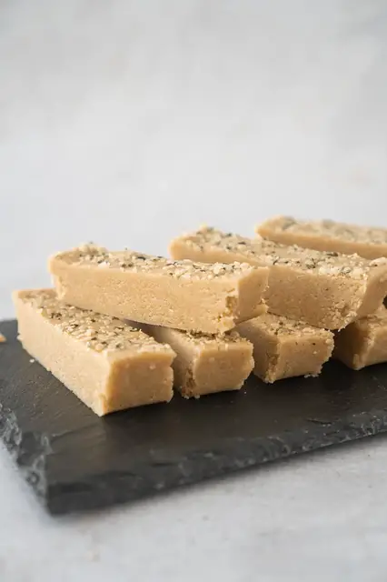 'Video thumbnail for Barritas de proteína veganas caseras'