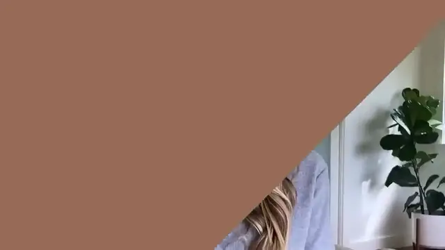 'Video thumbnail for Dermatologist Explains; What is a HydraFacial¿ Should You Do It¿ ¦ Dr. Sam Ellis (720p 30fps)'