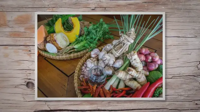'Video thumbnail for Thailändische Gewürze - die 9 wichtigsten Zutaten zum Thai Kochen'