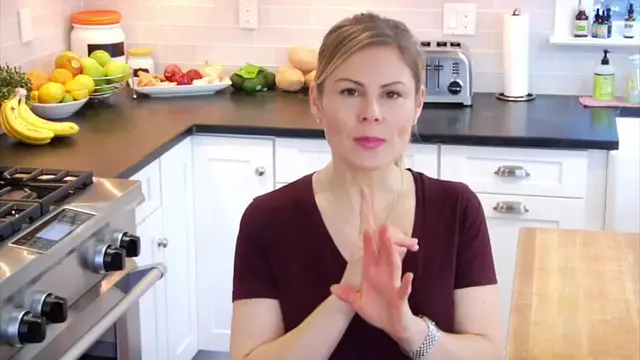 'Video thumbnail for 3 Helpful Weight Loss Tools + Why Diets Don't Work (720p 30fps)'