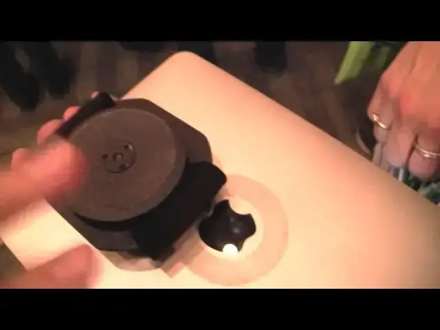 'Video thumbnail for Hands on with the Handeholder for iPad [Macworld 2011]'