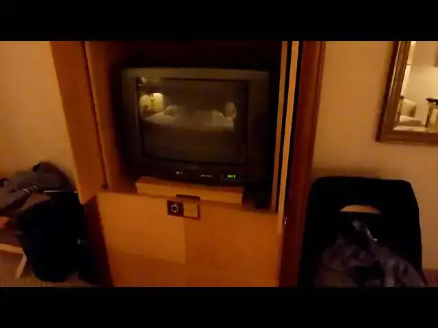 'Video thumbnail for Sheraton Brussels Belgium Hotel Room Video'