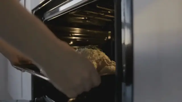 'Video thumbnail for Receta de Pollo al Horno con Nata que Enamora Paladares'