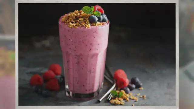 'Video thumbnail for Weight Loss Meal Replacement Smoothie Recipe'