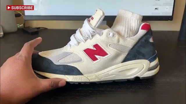 'Video thumbnail for New Balance 990v2 "Americana" Review | (M990TA2)'